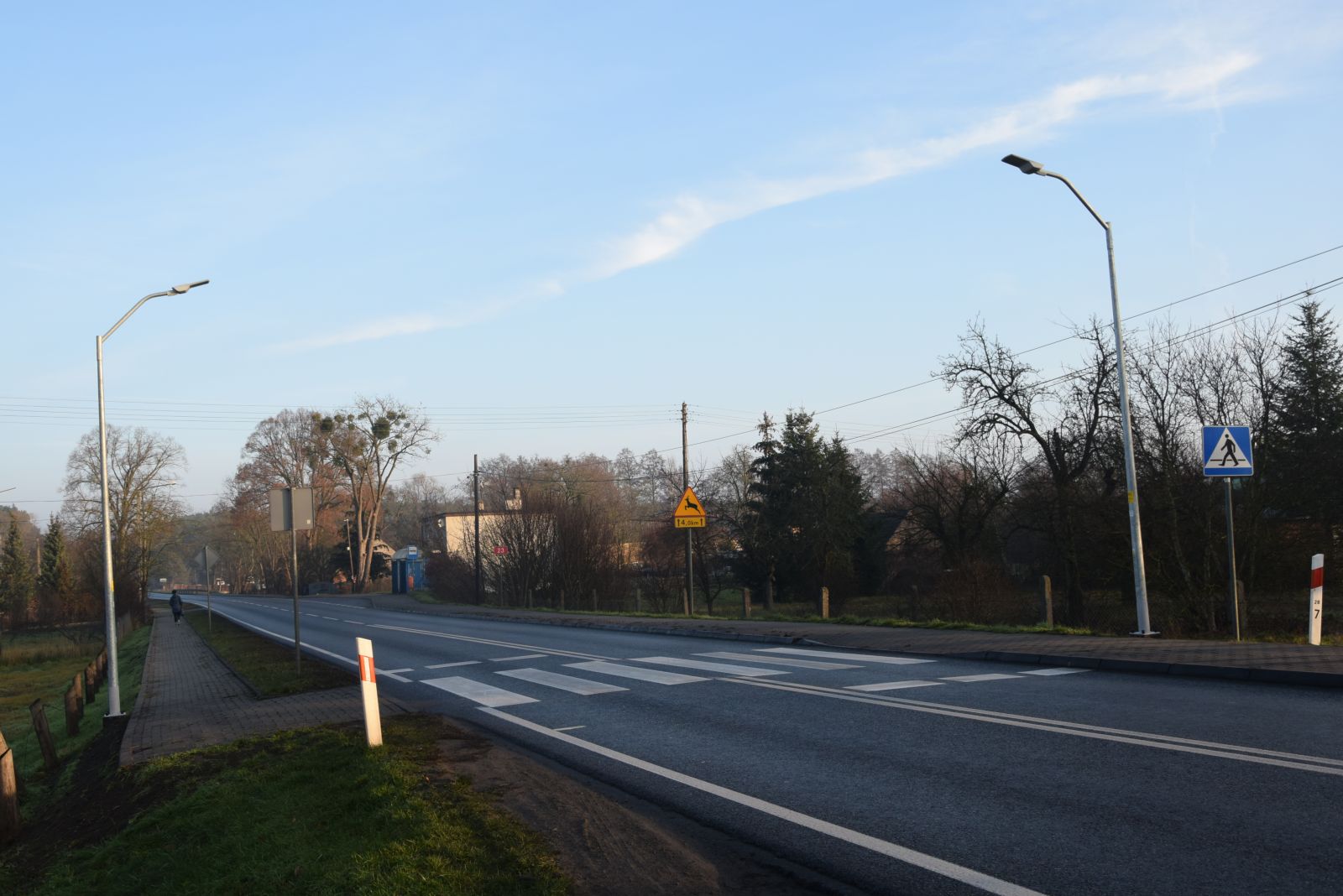 Oświetlenie wzdłuż drogi krajowej w Cychrach