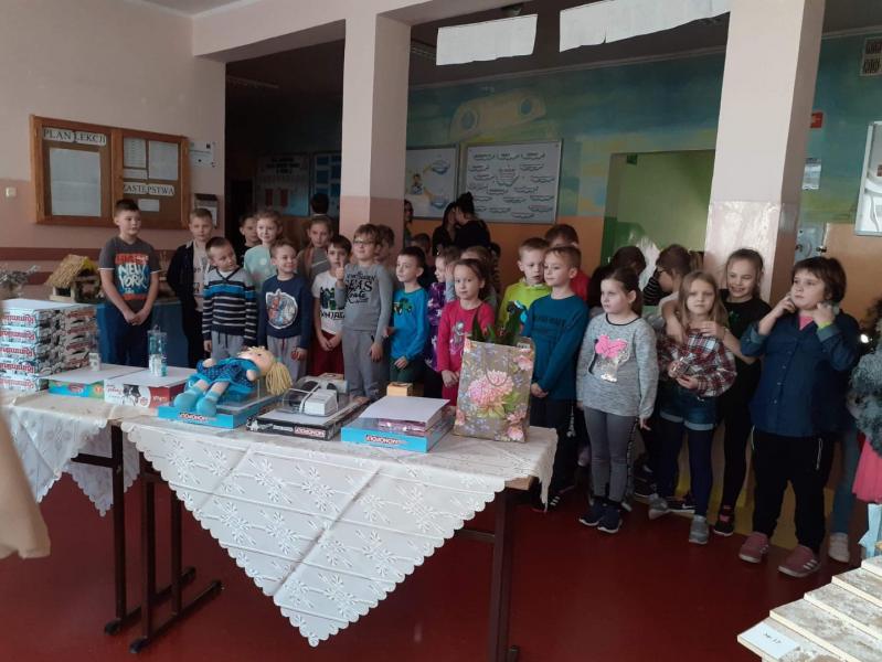 Powiększ zdjecie. Uczestnicy konkursu