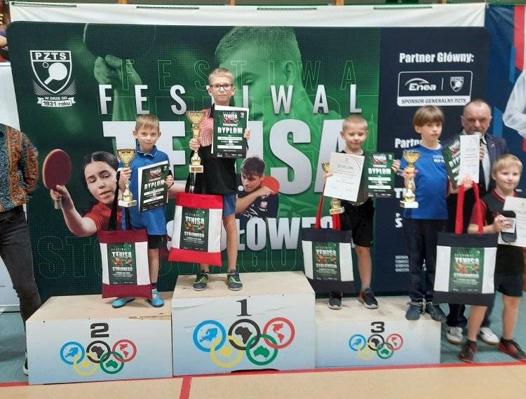 Alan Kapinus na podium 