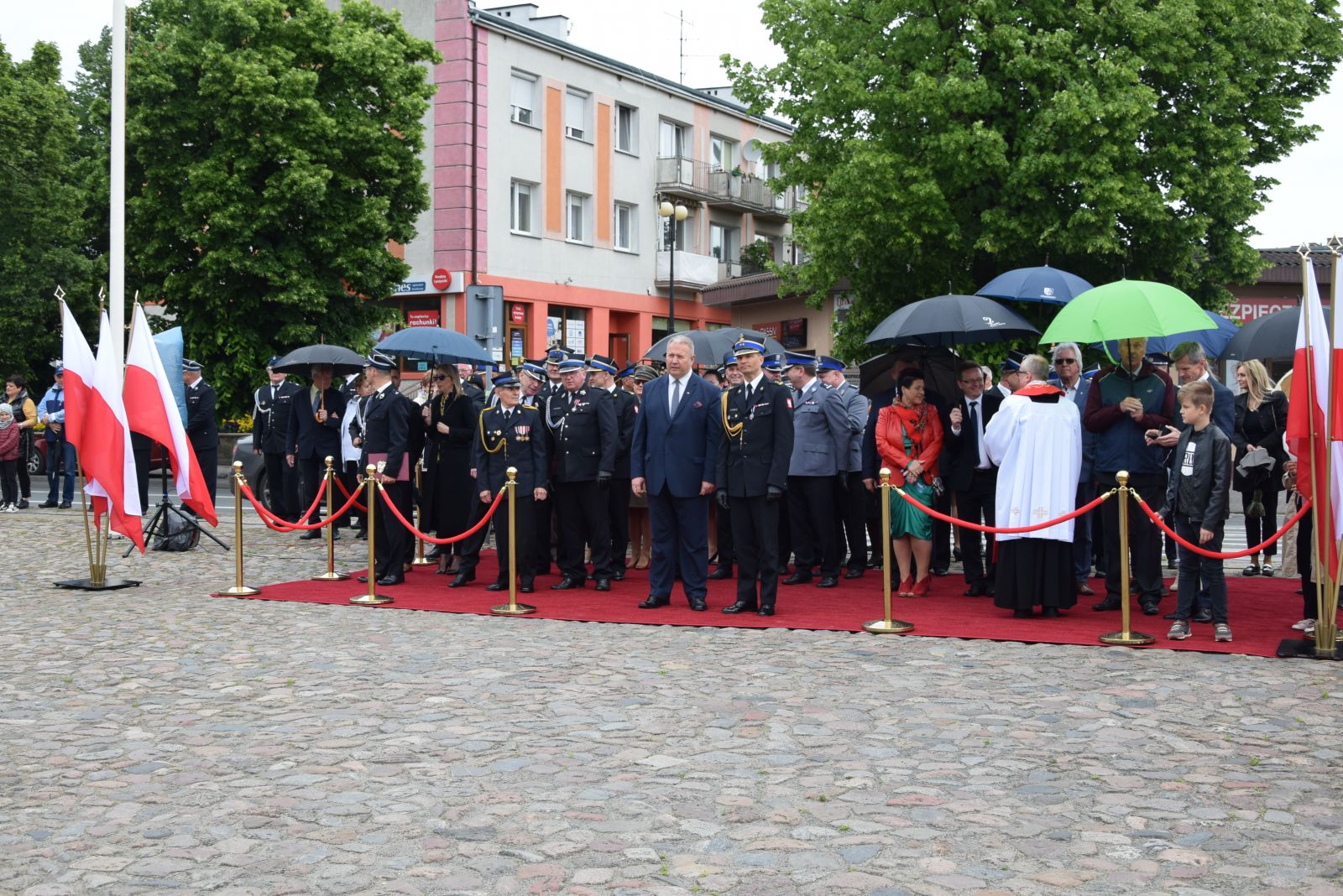 Goście na czerwonym dywanie