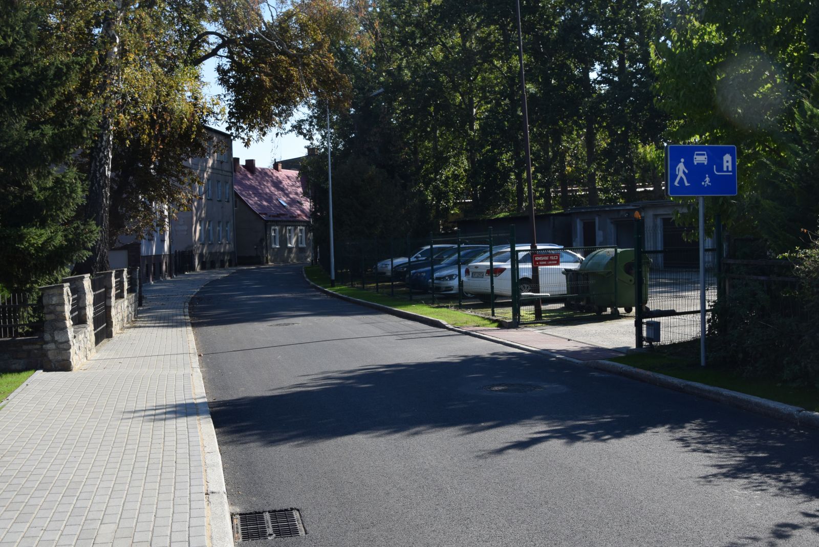 Droga, chodnik 