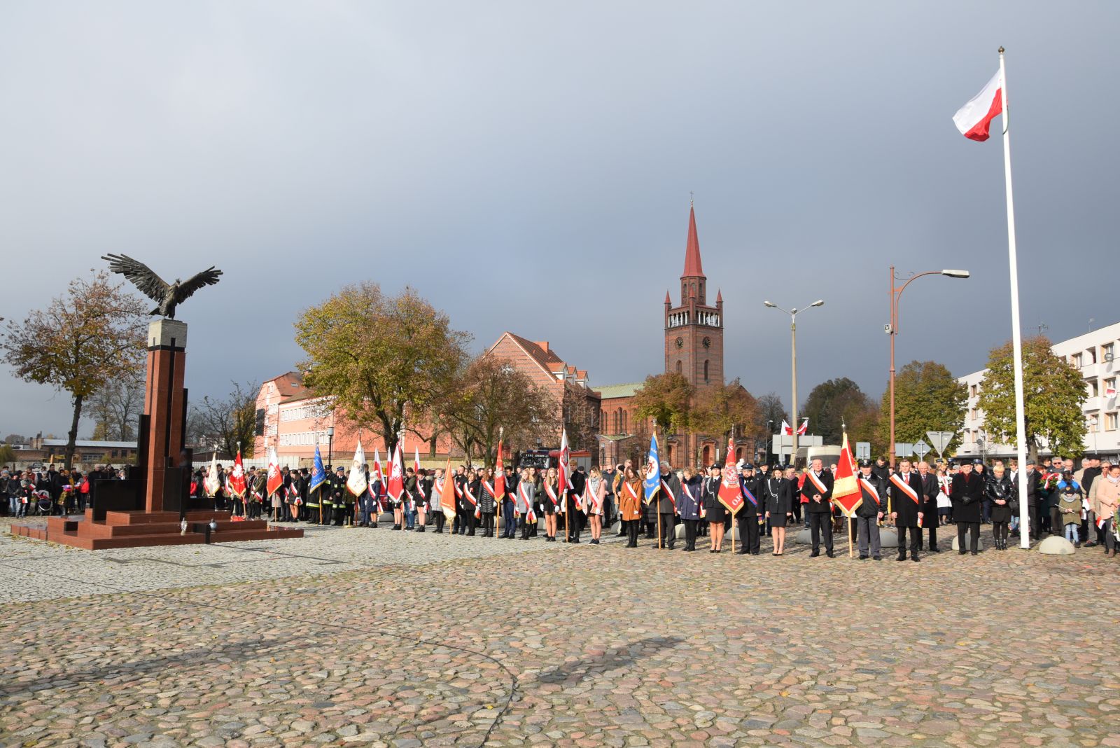 Powiększ zdjęcie. Uroczystości na Placu Konstytucji 3 Maja