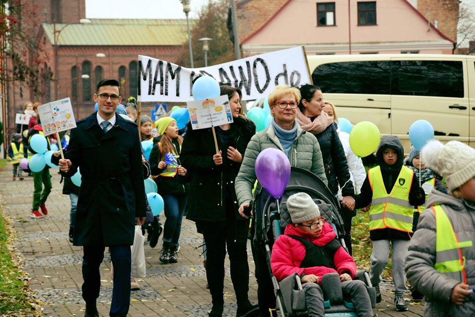 W korowaodzie szedł też burmistrz Grzegorz Kulbicki