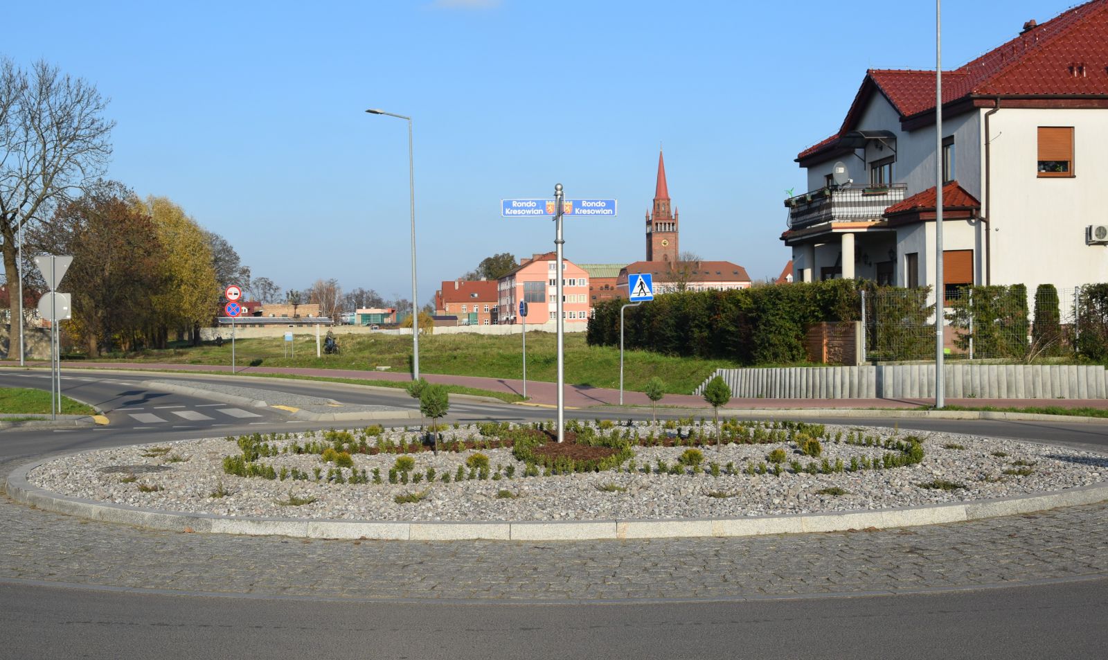 Powiększ zdjęcie. Rondo Kresowian