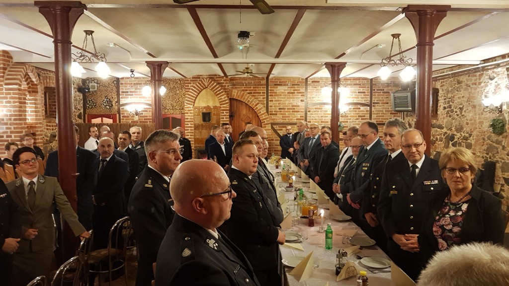 Powiększ zdjęcie. Zebrani goście na spotkaniu