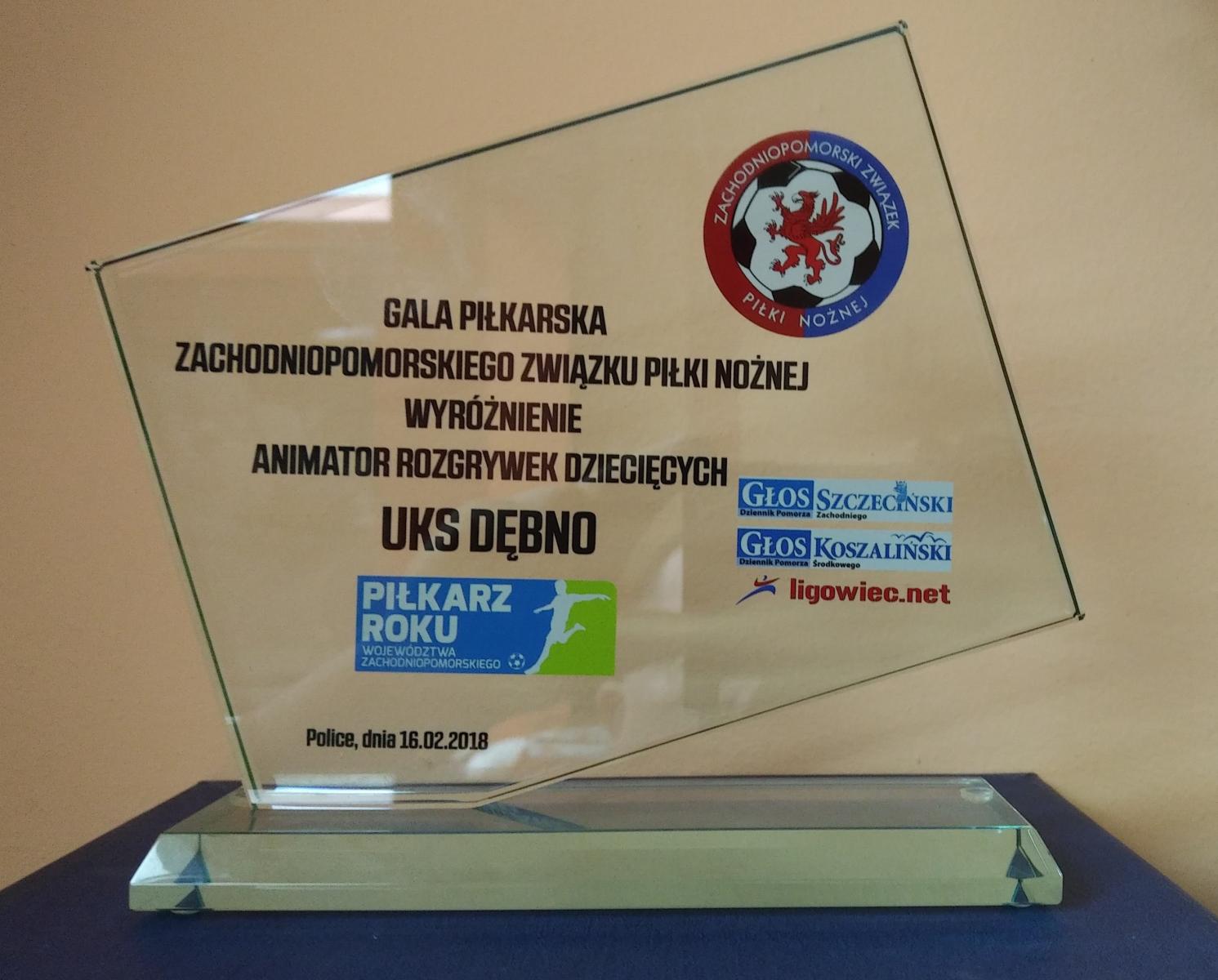 Powiększ nagroda, którą otrzymał UKS Dębno