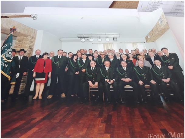 Fotografia z uroczystych obchodów Jubileuszu 50 lecia K.Ł."Dzik" w Dębnie ,woj. zachodniopomorskim.