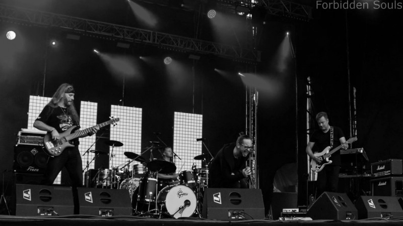 Powiększ zdjęcie. Zespół Forbidden Souls na scenie