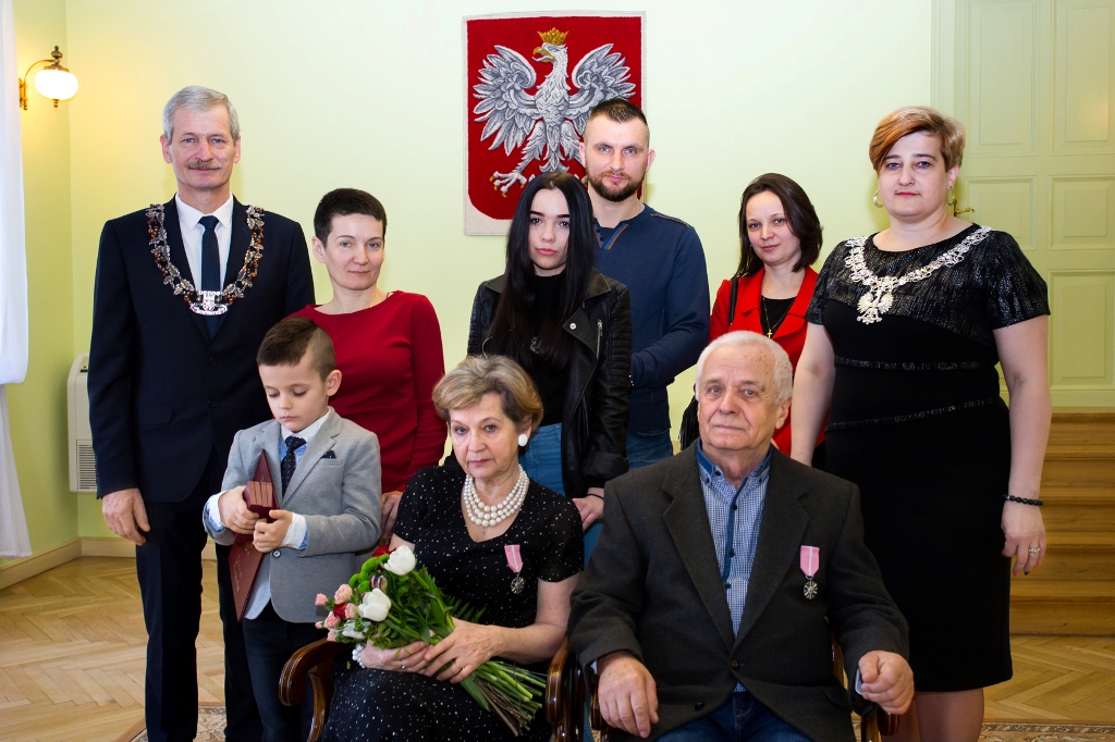 Halina i Stanisław Bień z rodziną