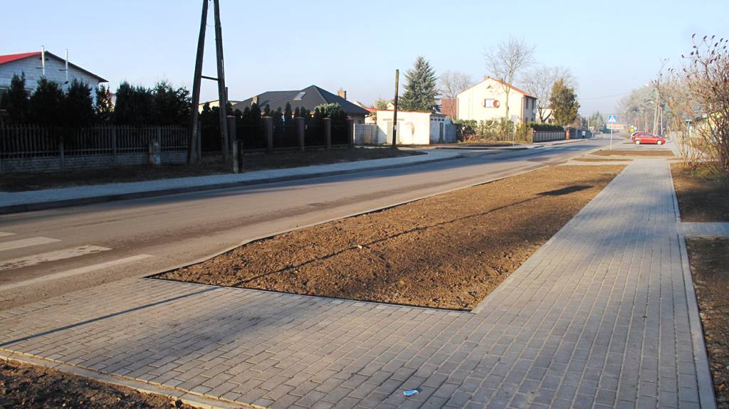 Ulica Demokracji (link prowadzi do powiększonej wersji zdjęcia)