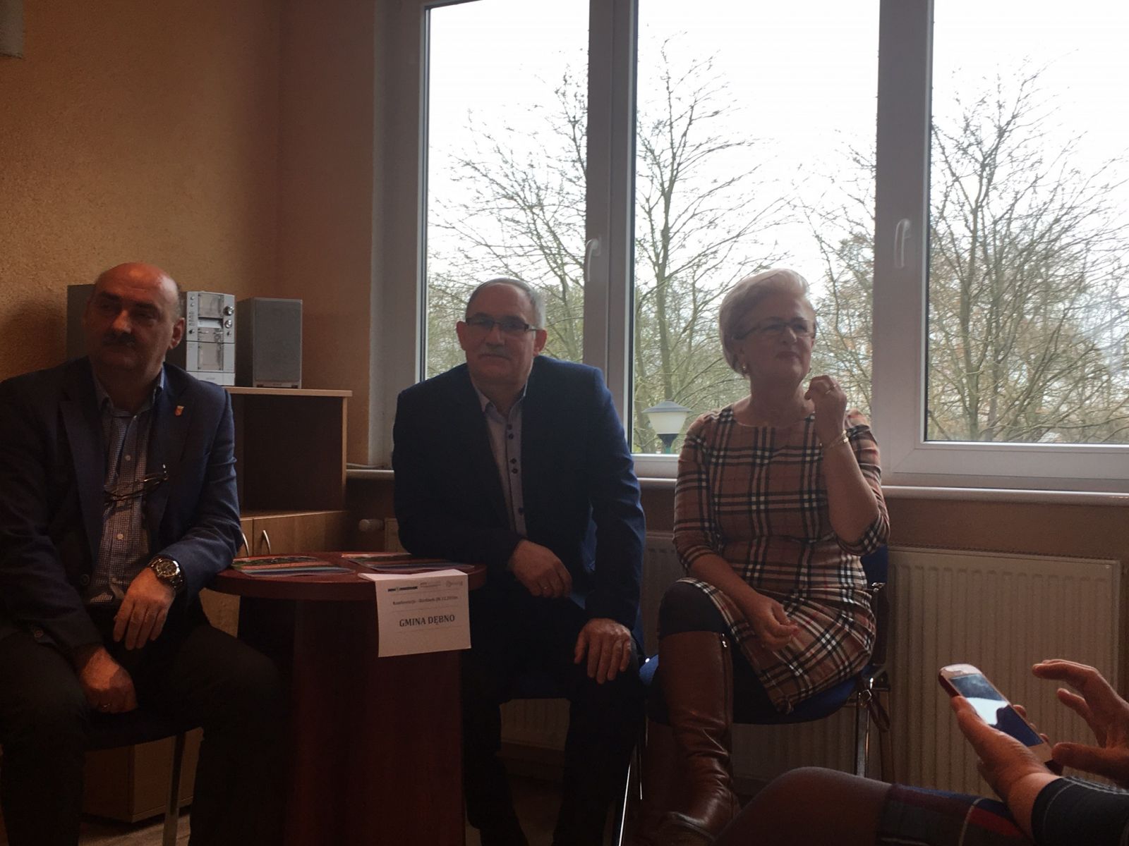 Radni od lewej: Paweł Chrobak, Adam Kaczmarczyk, Krystyna Zioła (link prowadzi do powiększonej wersji zdjęcia)