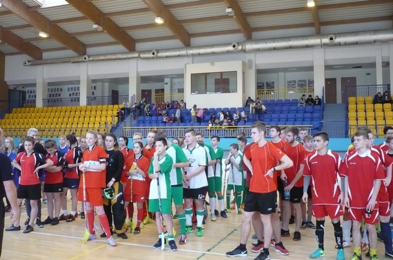 Drużyny biorące udział w zawodach (link prowadzi do powiększonej wersji zdjęcia)