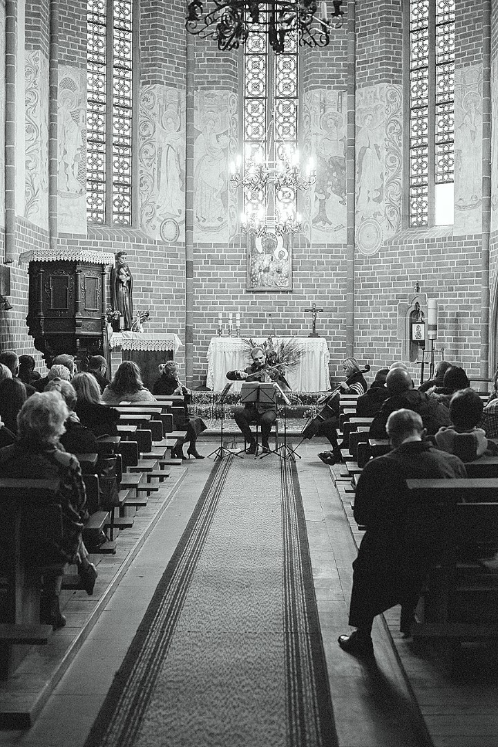 Koncert w kaplicy Templariuszy (link prowadzi do powiększonej wersji zdjęcia)