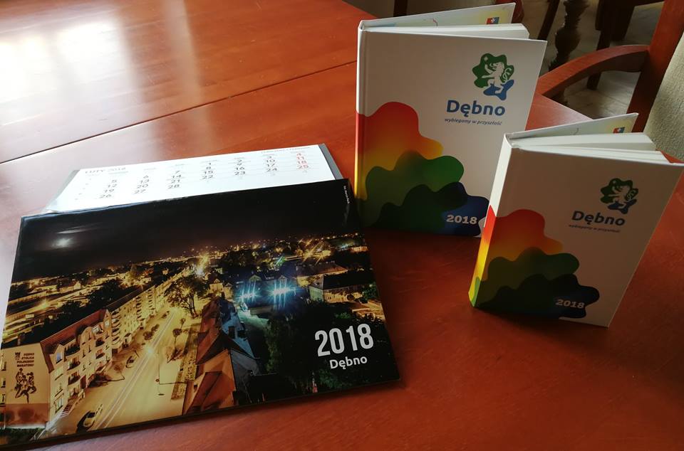 Powiększ zdjęcie. Kalendarze na 2018 rok