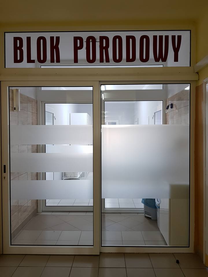 Powiększ zdjęcie. Wejście na blok porodowy