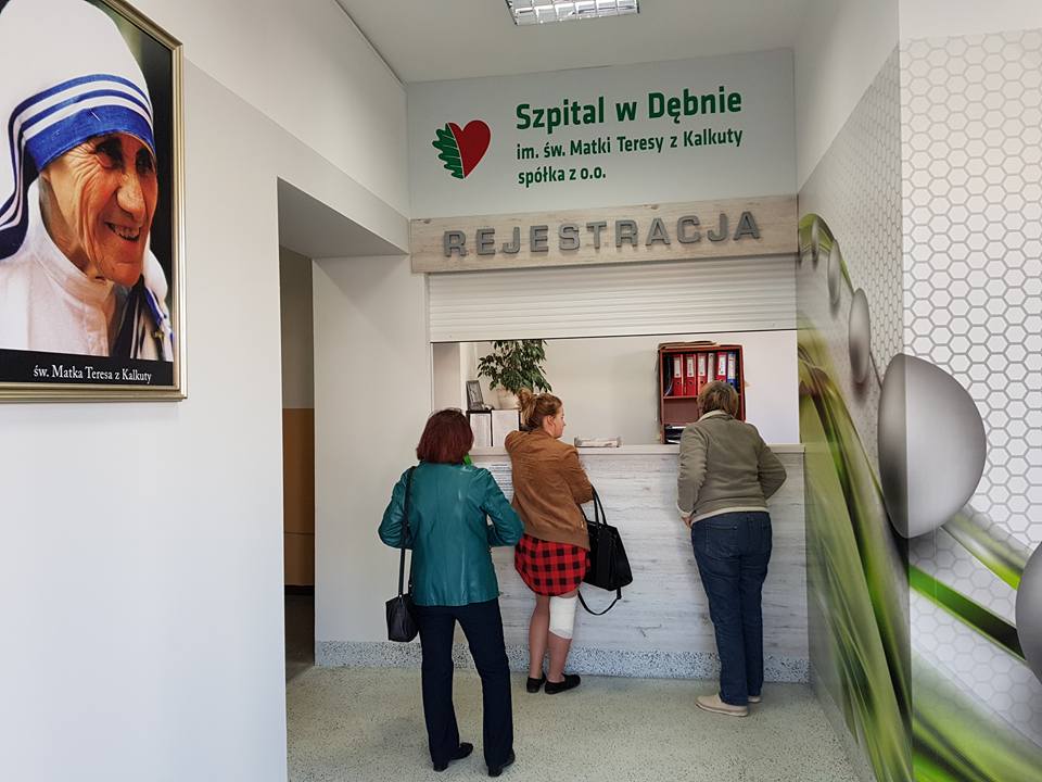 Powiększ zdjęcie. Nowa rejestracja w szpitalu, wykonana dzięki dotacji z Gminy Dębno