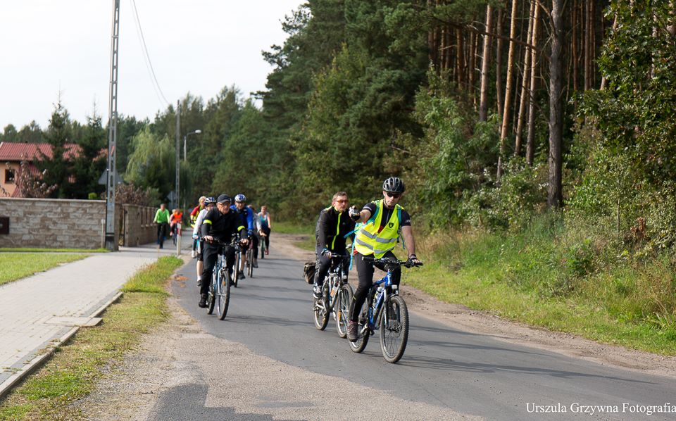 Trasa biegła przez Klepin i Grzymieradz. Grupę prowadził Krzysztof Grzywna