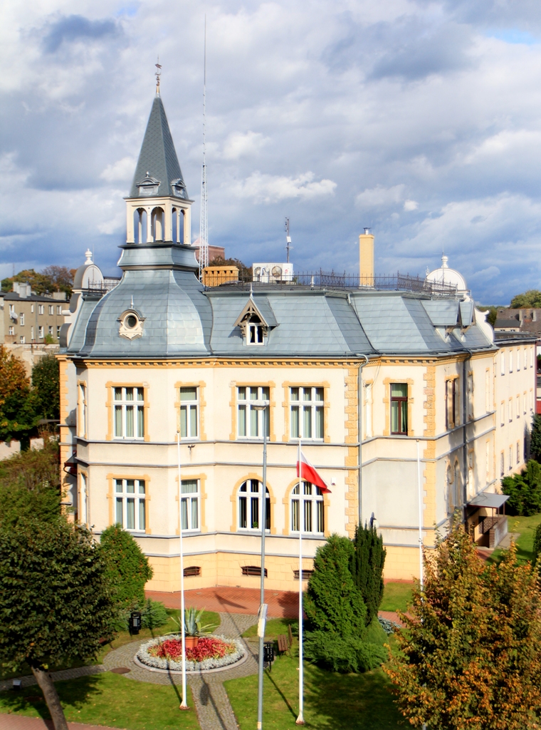 Powiększ zdjęcie. Urząd Miejski w Dębnie