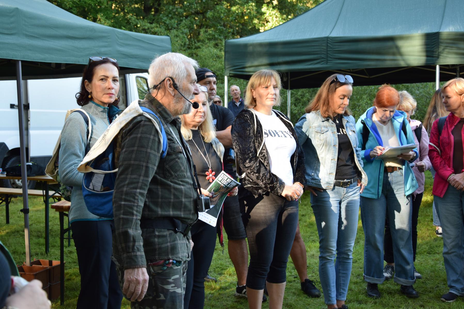 Od lewej Marek Schiller, Mariola Kmieć, Barbara Rzechółka, Dorota Bubak, Agnieszka Jagiełło