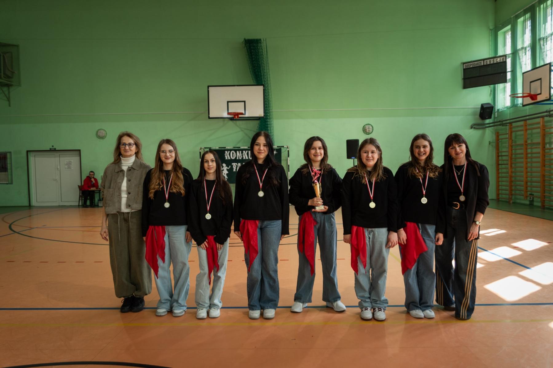 I miejsce dziewczęta ze Smolnicy