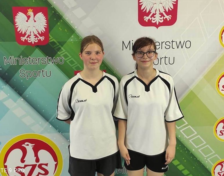 Dziewczęta z SP1 Dębno - tenisistki 