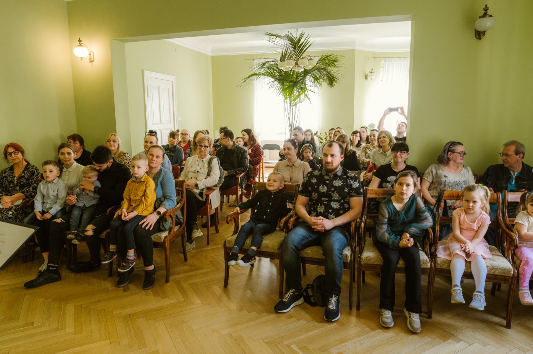 Rodzice z dziećmi 